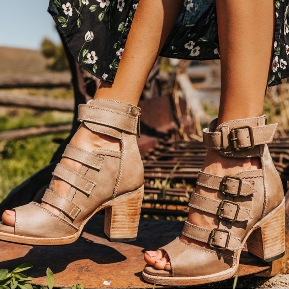 Freebird by Steven Shoes - ❌Sold❌ Freebird Bianca Taupe